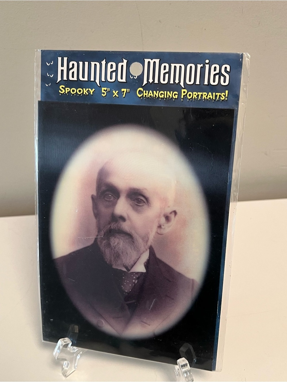 Lenticular Spooky 5" x 7" Changing Portraits - Black/Purple